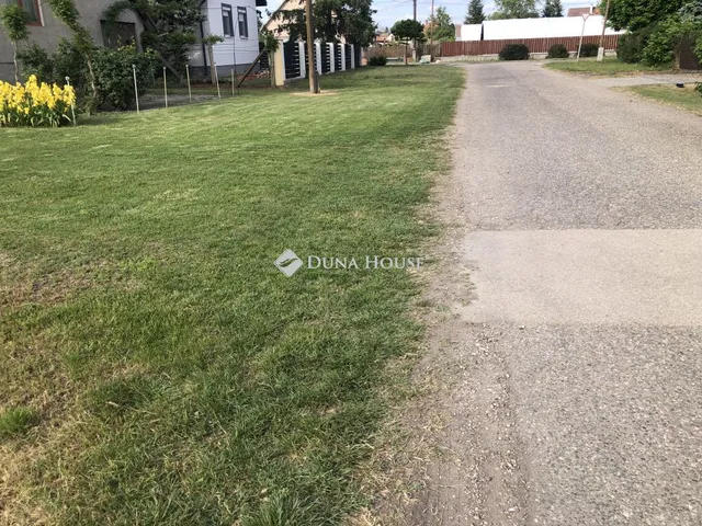Eladó telek Tiszaalpár 883 nm
