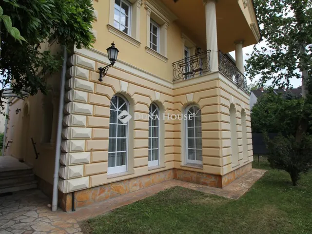 Kiadó ház Kecskemét 200 nm