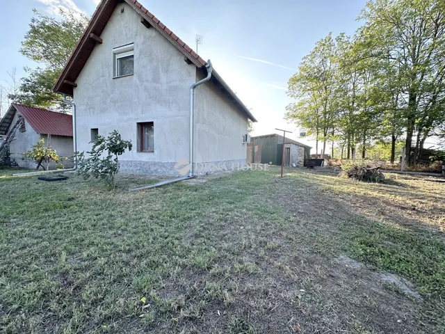 Eladó mezőgazdasági ingatlan Szentkirály 70 nm
