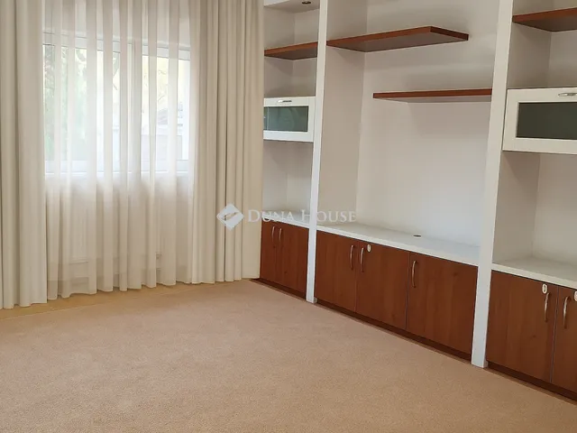 Eladó lakás Kecskemét 60 nm