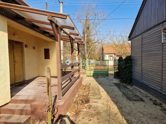 Eladó üdülő és hétvégi ház Lakitelek 30 nm