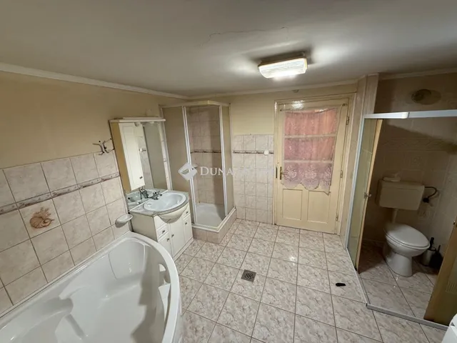 Eladó ház Tiszaalpár 132 nm