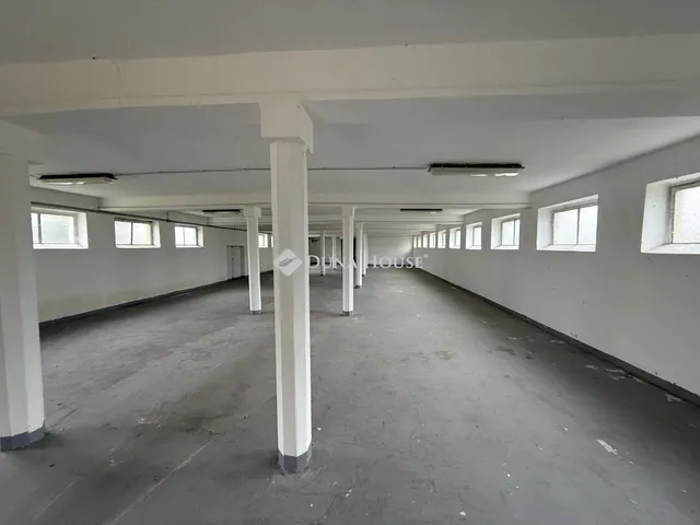 Eladó kereskedelmi és ipari ingatlan Nagykáta 1000 nm