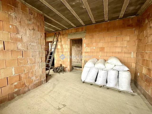 Eladó ház Szentkirály 183 nm