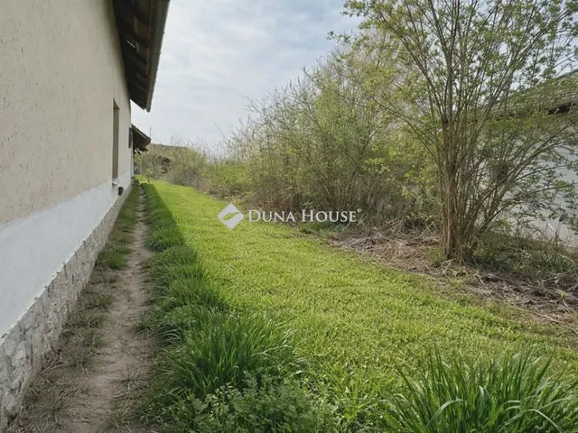 Eladó telek Tiszakürt 800 nm