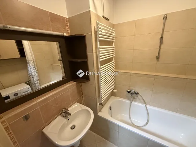 Kiadó lakás Kecskemét, Bakócz Tamás utca 53 nm