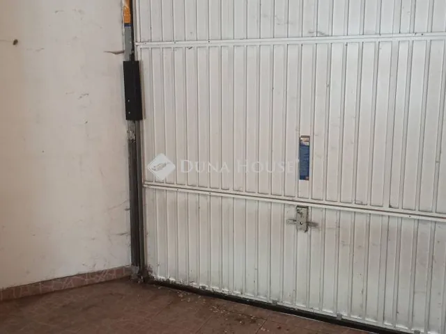 Eladó garázs Kecskemét 14 nm