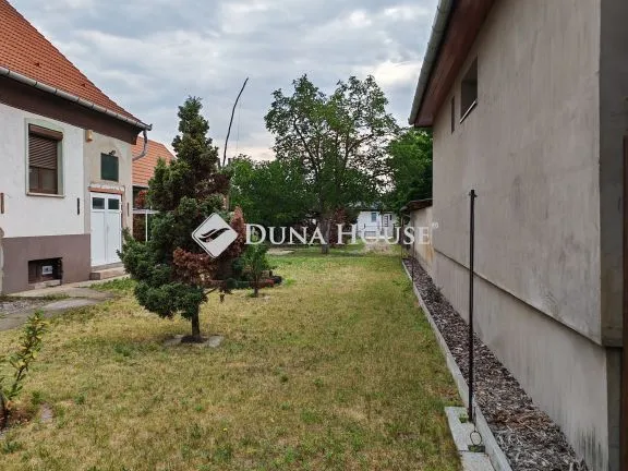 Eladó ház Bócsa 250 nm
