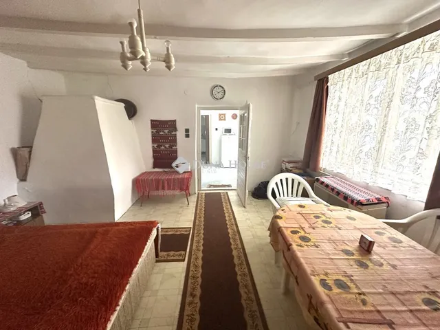 Eladó ház Tiszaug 48 nm