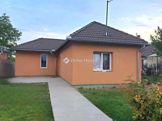 Eladó ház Budapest XXI. kerület 98 nm