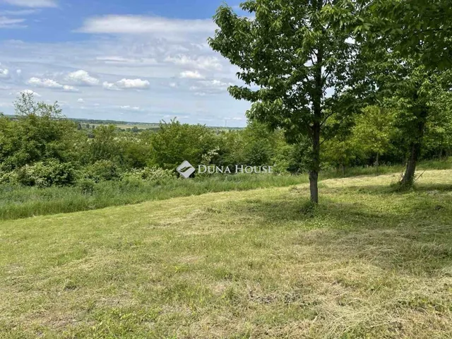 Eladó telek Kaposvár 1505 nm