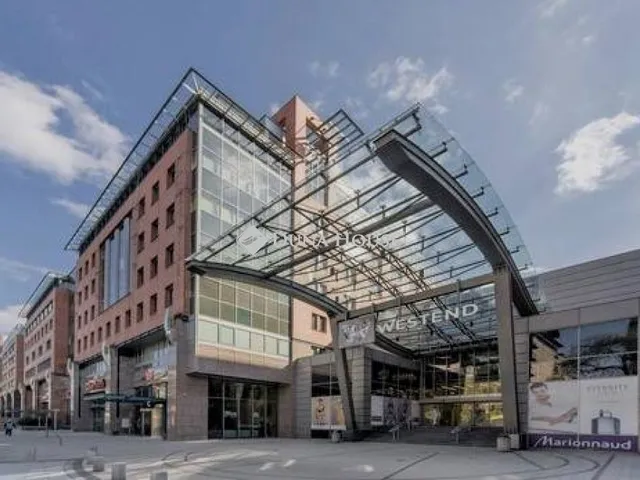 Kiadó kereskedelmi és ipari ingatlan Budapest VI. kerület 70 nm