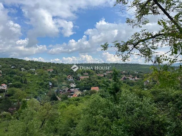 Eladó telek Budapest III. kerület 926 nm
