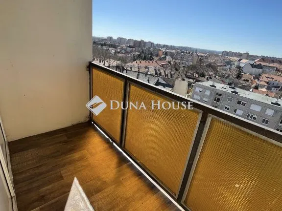 Kiadó lakás Székesfehérvár, József Attila utca 53 nm