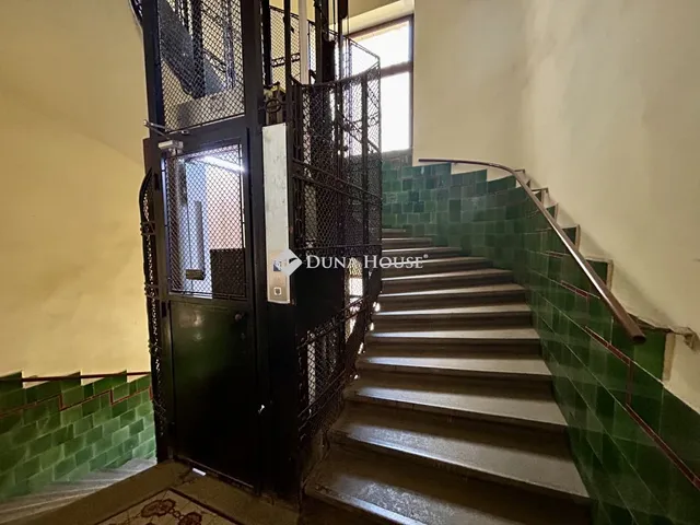 Eladó lakás Budapest VIII. kerület, Baross utca 56 nm