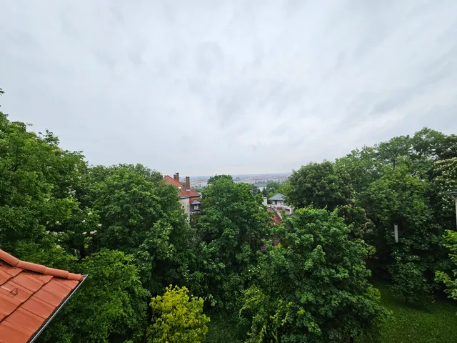 Eladó lakás Budapest II. kerület 77 nm