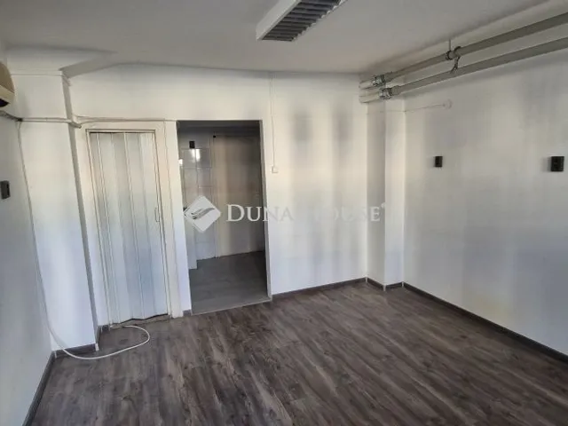 Kiadó lakás Budapest III. kerület, Árpád fejedelem útja 26 nm