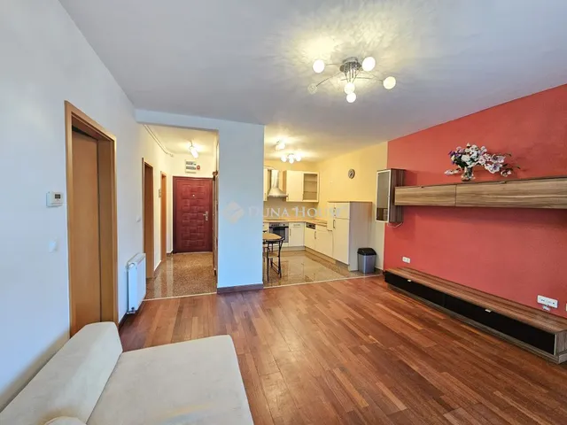 Kiadó lakás Budapest III. kerület, Nánási út 52 nm