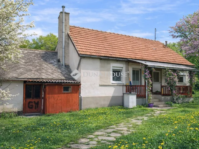 Eladó ház Csókakő 60 nm