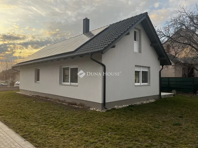 Kiadó ház Székesfehérvár 119 nm