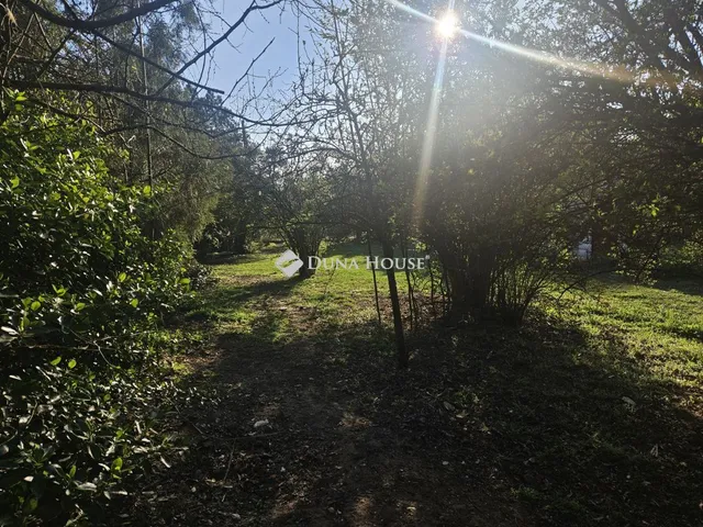 Eladó telek Vácrátót 1162 nm