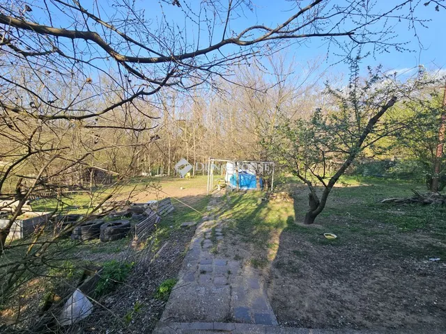 Eladó telek Vácrátót, Irány út 1162 nm