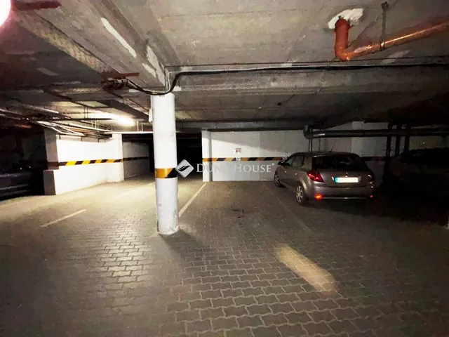 Eladó garázs Budapest III. kerület 15 nm