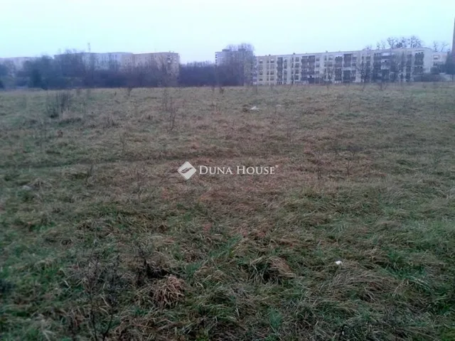 Eladó telek Kaposvár 13897 nm
