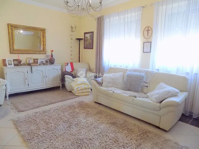 Eladó ház Kaposvár, Bem utca 190 nm