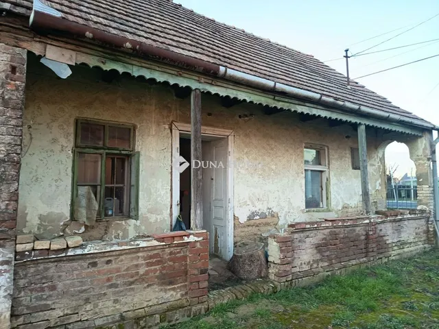 Eladó ház Baté 89 nm