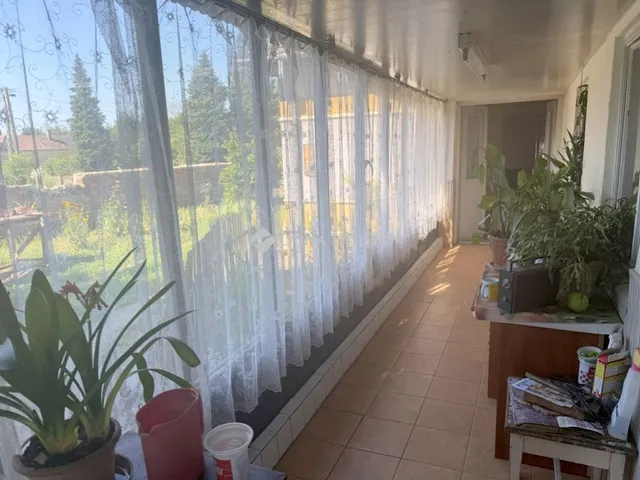 Eladó ház Kisbajom, Kossuth Lajos utca 100 nm