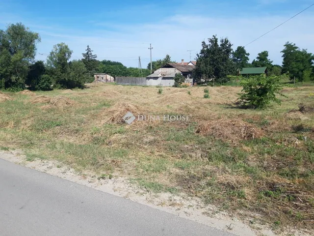 Eladó telek Kiskunhalas 1295 nm