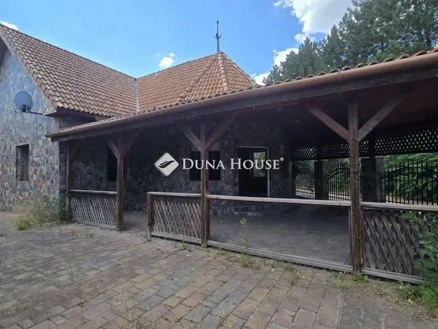 Eladó ház Kiskunhalas 360 nm