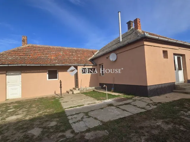 Eladó ház Mélykút 90 nm