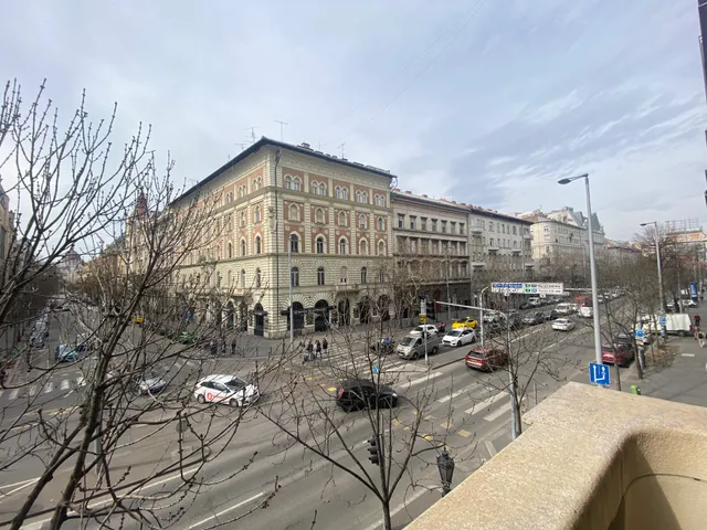 Eladó lakás Budapest VI. kerület 67 nm