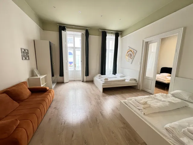 Eladó lakás Budapest VI. kerület 86 nm