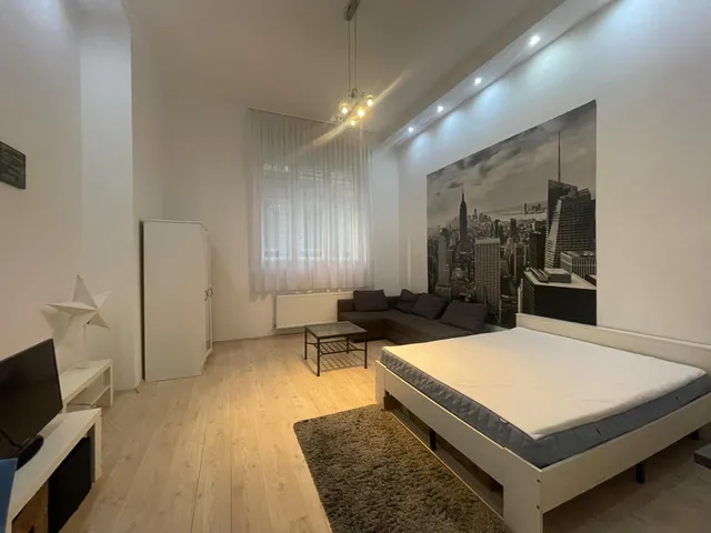 Kiadó lakás Budapest VI. kerület 52 nm