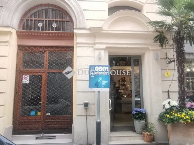 Eladó kereskedelmi és ipari ingatlan Budapest V. kerület 37 nm