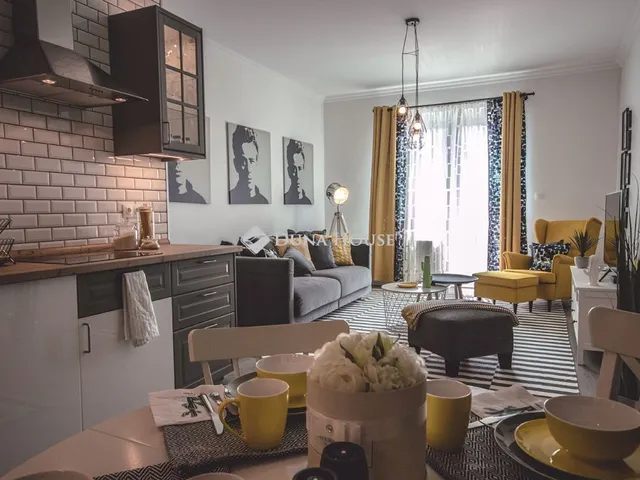 Kiadó lakás Budapest VI. kerület 74 nm