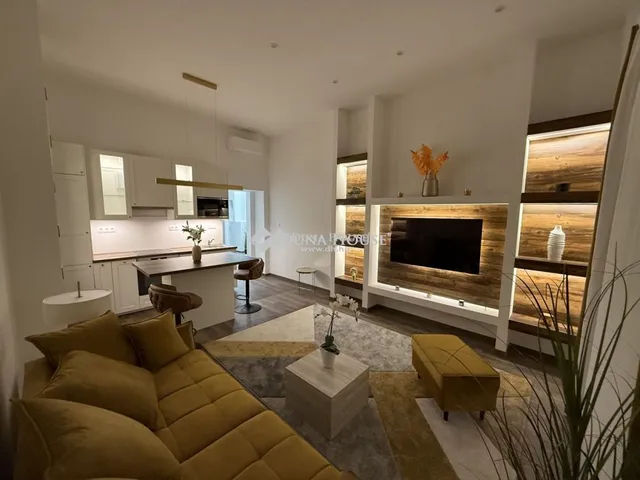 Eladó lakás Budapest VII. kerület, Dózsa György út 43 nm