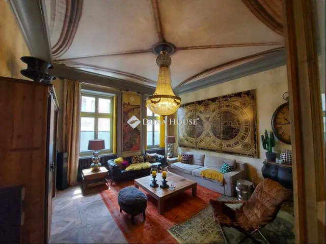 Eladó lakás Budapest VI. kerület, Paulay Ede utca 109 nm