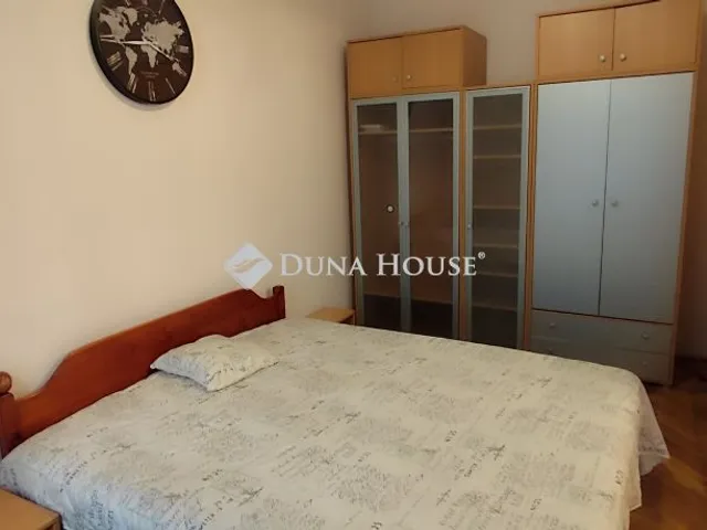 Eladó lakás Budapest VI. kerület 72 nm
