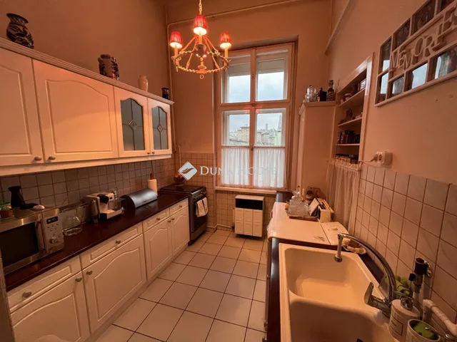 Eladó lakás Budapest V. kerület, Bajcsy-Zsilinszky út 53 nm