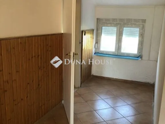 Eladó ház Dombóvár, Fő utca 58 nm