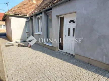Eladó ház Dombóvár, Zrínyi utca 80 nm
