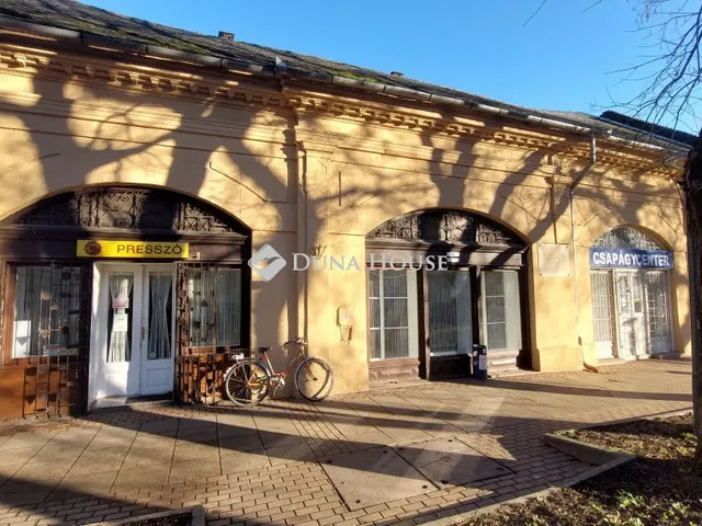 Eladó ház Dombóvár, Szabadság utca 150 nm