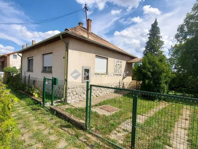 Eladó ház Dombóvár 81 nm