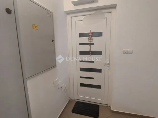 Eladó lakás Sásd, Rákóczi Ferenc út 71 nm