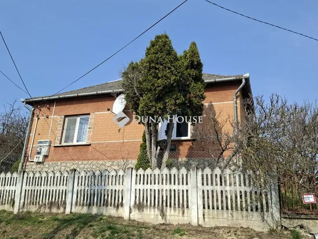 Eladó ház Csoma, Kossuth Lajos utca 98 nm