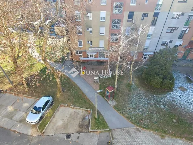 Eladó lakás Dombóvár 77 nm